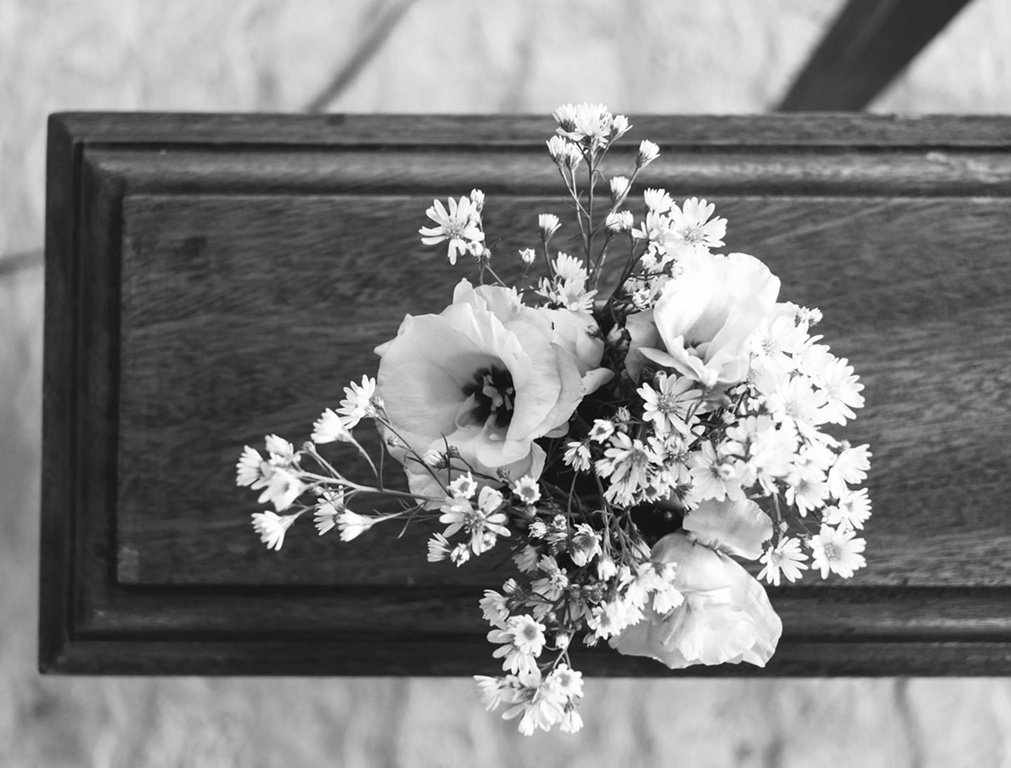 Messenger Memorial Maker product imagery
